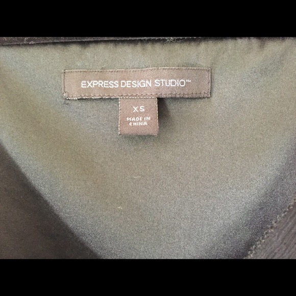 Beautiful Black SILK Top - Picture 2 of 5